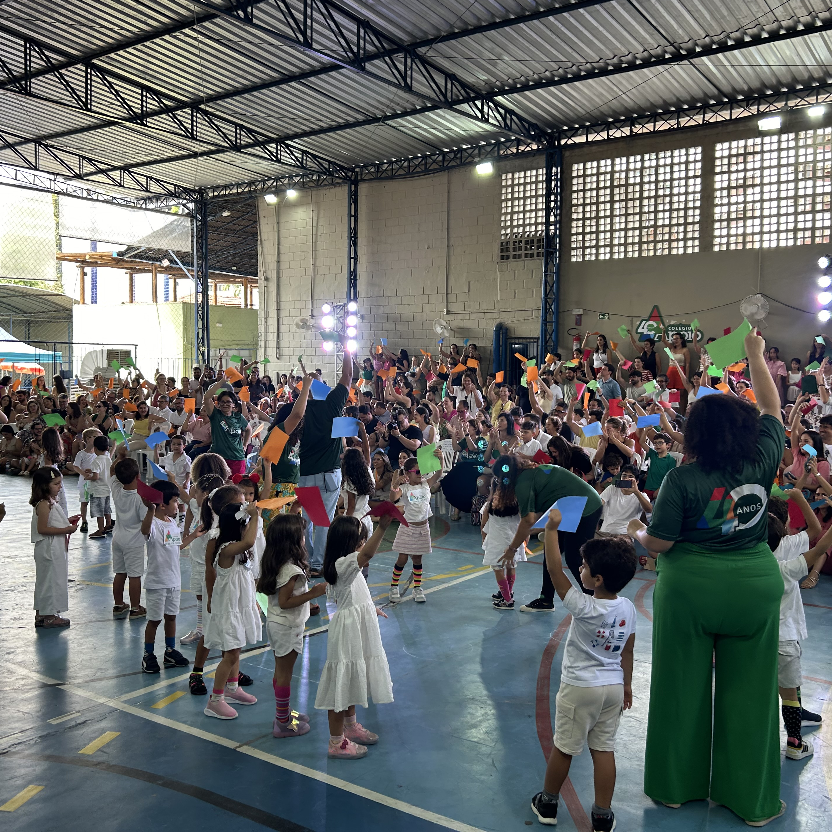 Notícia Colégio Apoio